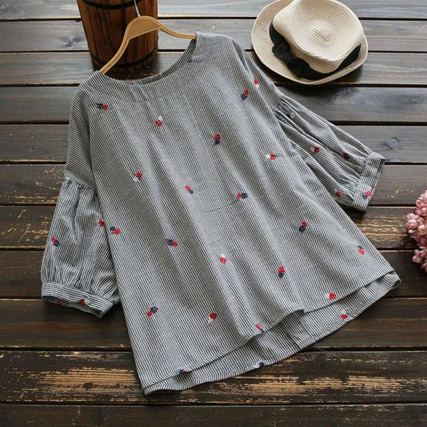 4118 new spring women's japanese wind cotton embroidery half sleeve women's round neck shirt, White
4118 new spring women's japanese wind cotton embroidery half sleeve women's round neck shirt, White