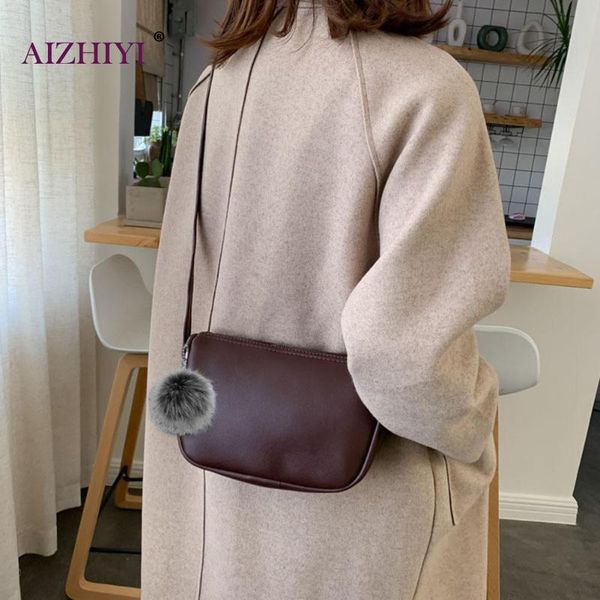women pu leather shoulder pompom pendant crossbody handbag female casual retro pure color messenger bag
women pu leather shoulder pompom pendant crossbody handbag female casual retro pure color messenger bag