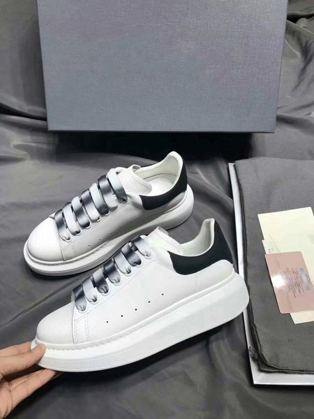 2019 mens luxury leather sneakers womens red and blue ribbons increase casual shoes extra large sole wearable and comfortable shoe box, Black
2019 mens luxury leather sneakers womens red and blue ribbons increase casual shoes extra large sole wearable and comfortable shoe box, Black