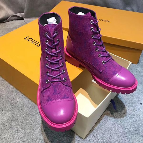 fashion flat boots women waterproof patent leather motorcycle boots lace-up martin boots cool shoes size 35-41
fashion flat boots women waterproof patent leather motorcycle boots lace-up martin boots cool shoes size 35-41