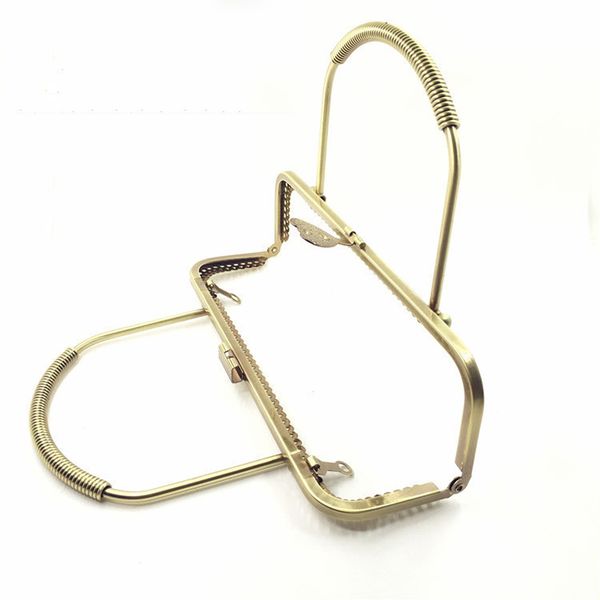 8.5cm women silver color coin bag making metal clasp kiss buckle knurling purse frame silver color 10pcs/lot, Black
8.5cm women silver color coin bag making metal clasp kiss buckle knurling purse frame silver color 10pcs/lot, Black