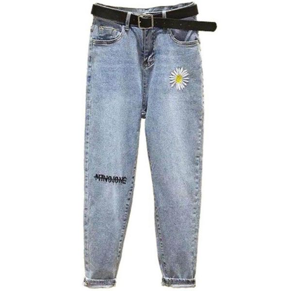 daisy embroidery jeans women high waist jeans female loose straight large size was thin student, Blue
daisy embroidery jeans women high waist jeans female loose straight large size was thin student, Blue