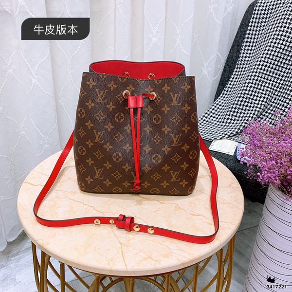 2019 backpack handbag wallet classical luxury louis vuitton lv keep warm winter leather children briefcase
2019 backpack handbag wallet classical luxury louis vuitton lv keep warm winter leather children briefcase