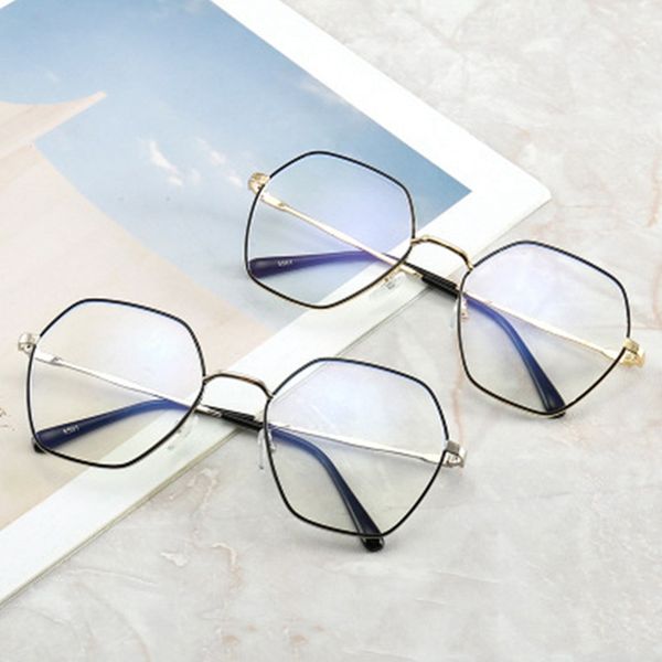 metal irregular polygon glasses frame retro art flat mirror optical glasses can be equipped with myopia, White;black
metal irregular polygon glasses frame retro art flat mirror optical glasses can be equipped with myopia, White;black