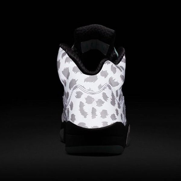 высокое качество 5 v остров зеленый го ailun белый зеленый snow leopard 3m reflective китай singles 2019 серия 5s psg мужская обувь баскетбо
высокое качество 5 v остров зеленый го ailun белый зеленый snow leopard 3m reflective китай singles 2019 серия 5s psg мужская обувь баскетбо