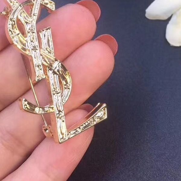 new arrival letter designer brooch women girls luxury brooch suit lapel pin famous jewelry gift for love high quality, Gray
new arrival letter designer brooch women girls luxury brooch suit lapel pin famous jewelry gift for love high quality, Gray