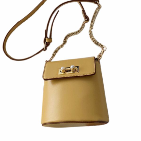pearl buckle pu leather crossbody bags for women mini shoulder messenger bag female shoulder messenger bags chain handbags tot
pearl buckle pu leather crossbody bags for women mini shoulder messenger bag female shoulder messenger bags chain handbags tot