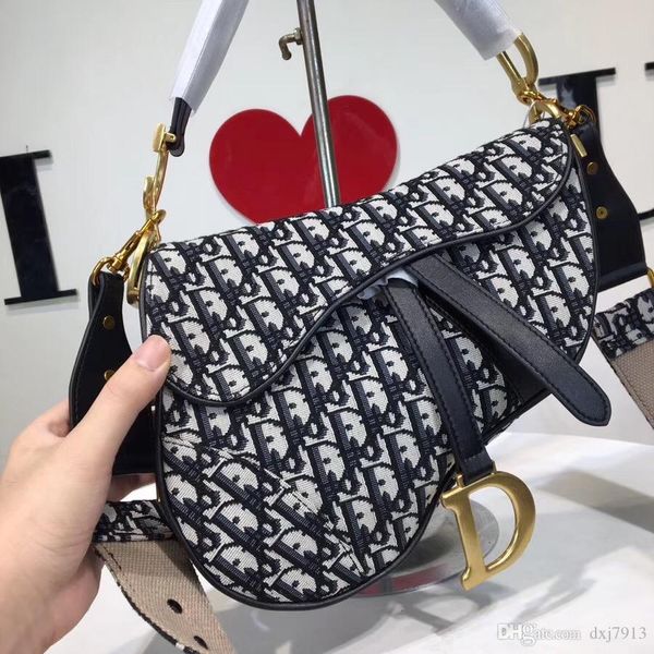 2020 global classic luxury matching leather canvas men shoulder bags handbagsaddle bag
2020 global classic luxury matching leather canvas men shoulder bags handbagsaddle bag