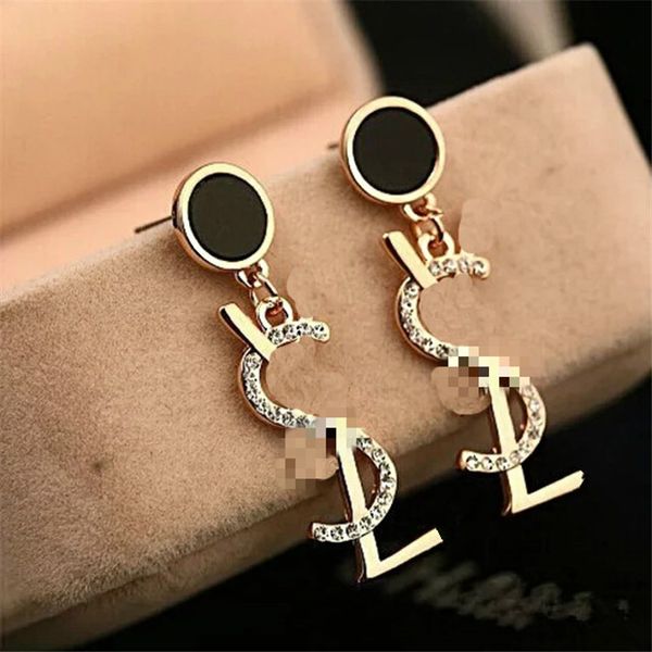 2020 layers earrings letters black white earring ear studs for women wedding party jewelry ing, Golden;silver
2020 layers earrings letters black white earring ear studs for women wedding party jewelry ing, Golden;silver
