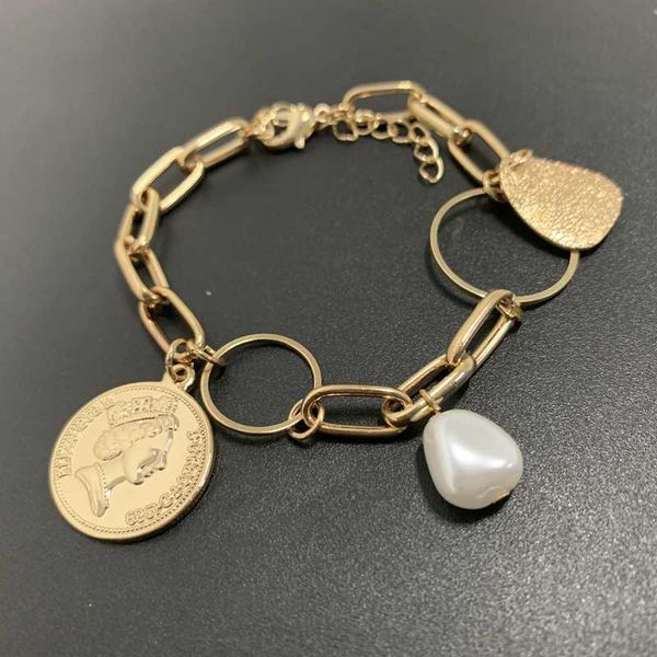 metal round queen relief coin bracelet new simple imitation pearl charm combination chain pendant boho bracelet female jewelry, Black
metal round queen relief coin bracelet new simple imitation pearl charm combination chain pendant boho bracelet female jewelry, Black