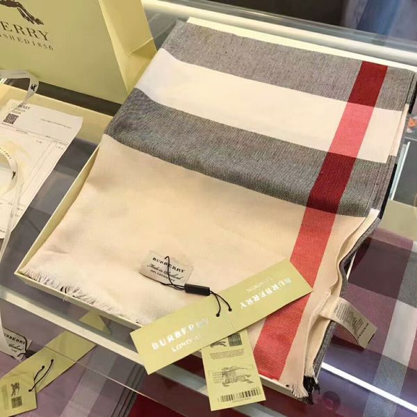 gucciscarf мода женщина плед шарф платок весной и летом 180 * 70см красивый элегантный осень и зима платок оптовой, Blue;gray
gucciscarf мода женщина плед шарф платок весной и летом 180 * 70см красивый элегантный осень и зима платок оптовой, Blue;gray