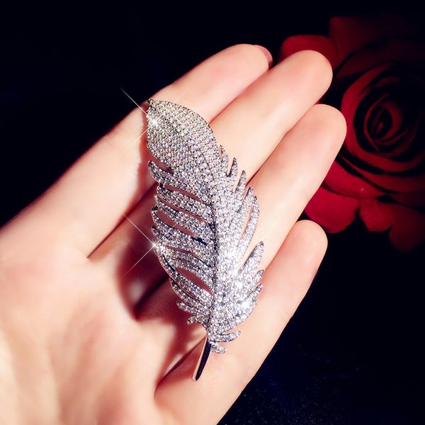 luxury brooches for women feather cubic zirconia fine jewelry romantic pin accessories simple boutonniere, Slivery;golden
luxury brooches for women feather cubic zirconia fine jewelry romantic pin accessories simple boutonniere, Slivery;golden
