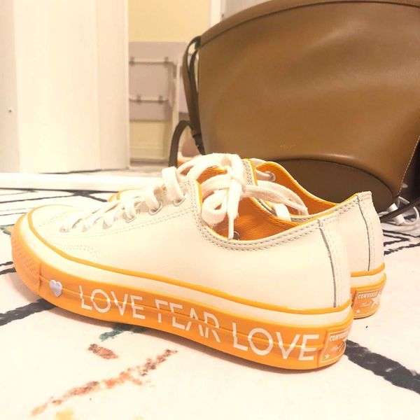 2019 spring new pattern 1970s samsung standard jointly valentine's day limitation love sole cortex low band canvas shoe
2019 spring new pattern 1970s samsung standard jointly valentine's day limitation love sole cortex low band canvas shoe