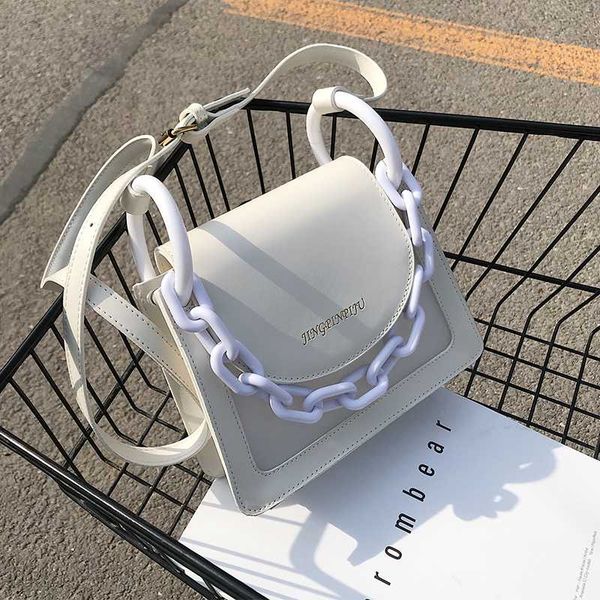 new french design fashion transparent square bag & elegant chain crossbody bag shoulder handbag width 21cm height 18cm
new french design fashion transparent square bag & elegant chain crossbody bag shoulder handbag width 21cm height 18cm