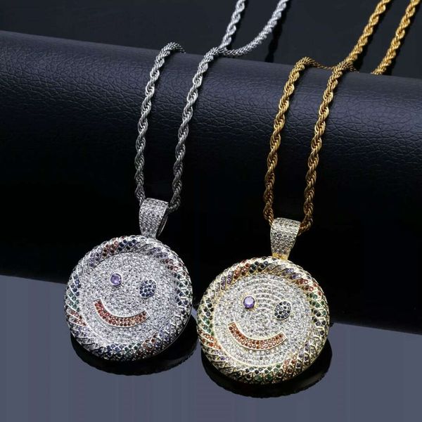 iced out blink emoji pendant for men women hip hop luxury designer bling diamond smile face pendants copper zircon gold silver necklace gift
iced out blink emoji pendant for men women hip hop luxury designer bling diamond smile face pendants copper zircon gold silver necklace gift