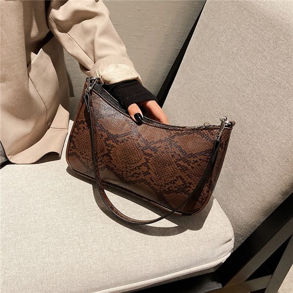 vintage baguette crocodile pattern women shoulder bags retro split pu leather bags solid ladies small messenger handbag female
vintage baguette crocodile pattern women shoulder bags retro split pu leather bags solid ladies small messenger handbag female