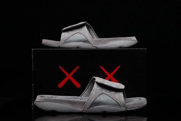 4s x hydro designer sandals men glow cool grey luxury shoes slides summer fashion flat thick sandals beach slipper flip flop us7-12 cs4, Black
4s x hydro designer sandals men glow cool grey luxury shoes slides summer fashion flat thick sandals beach slipper flip flop us7-12 cs4, Black