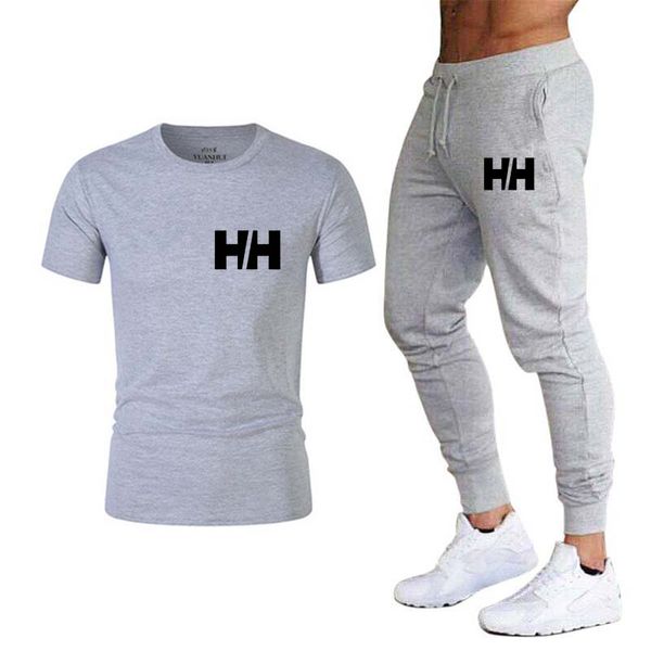 new fashion men's sportswear set 2019 autumn and winter sports t-shirt + sports casual trousers men's 2 sets of sports suits, Gray
new fashion men's sportswear set 2019 autumn and winter sports t-shirt + sports casual trousers men's 2 sets of sports suits, Gray