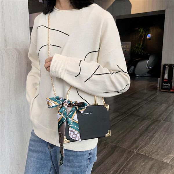 fashion box bag women luxury retro handbag ladies designer bag small square messenger bags girl chain shoulder purse
fashion box bag women luxury retro handbag ladies designer bag small square messenger bags girl chain shoulder purse