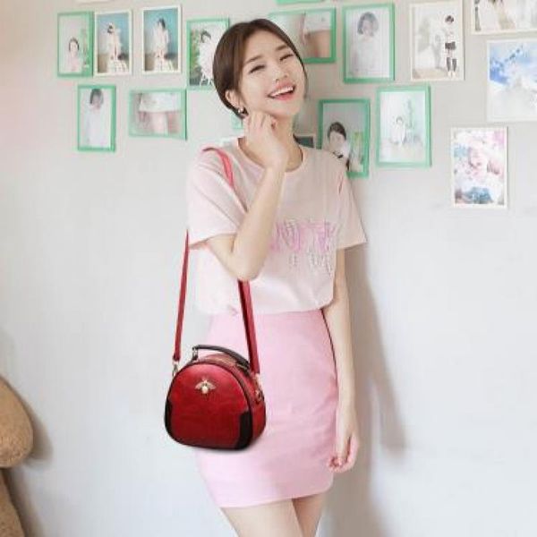 2019 new korean version leisure little bee single straddle bagaaa026
2019 new korean version leisure little bee single straddle bagaaa026