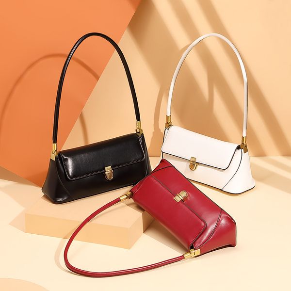 vintage underarm bag baguette medieval bag women's new spring fashion shoulder messenger
vintage underarm bag baguette medieval bag women's new spring fashion shoulder messenger
