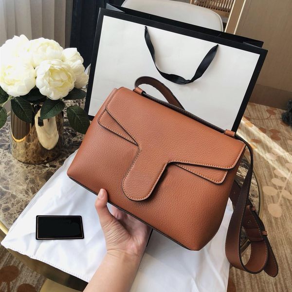 designer handbag fashion ladies shoulder bag diagonal package leather large capacity luxury wallet outdoor lightweight
designer handbag fashion ladies shoulder bag diagonal package leather large capacity luxury wallet outdoor lightweight