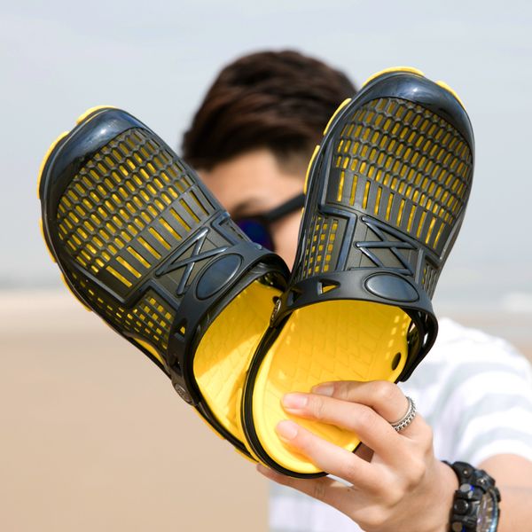 2019 new summer jelly shoes peas shoes men's slippers slippery comfortable designer beach sandals slippers home bathroom, Black
2019 new summer jelly shoes peas shoes men's slippers slippery comfortable designer beach sandals slippers home bathroom, Black