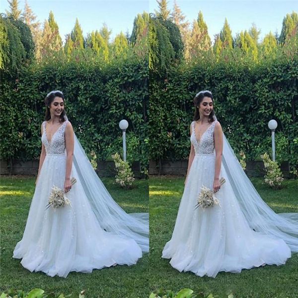 2020 romantic a line bridal dresses with long tulle sweep train bridal party gowns for rustic weddings dinner wear custom made, White
2020 romantic a line bridal dresses with long tulle sweep train bridal party gowns for rustic weddings dinner wear custom made, White