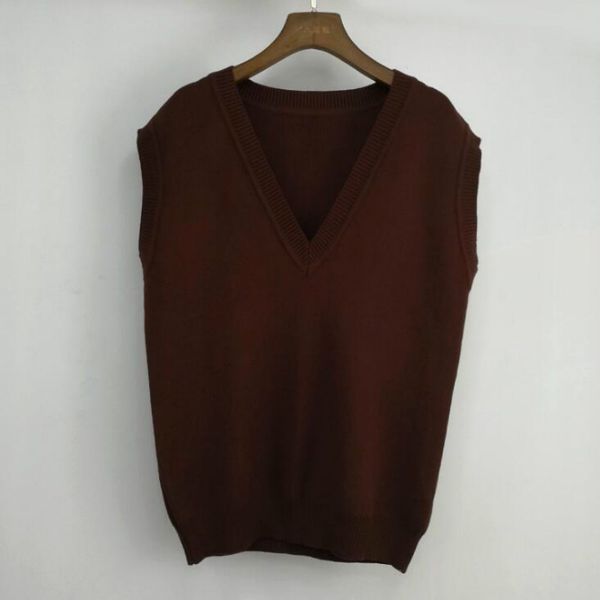 european and american style wild fashion shirt female 2019 early spring new college wind v-neck sleeveless knitted vest, Black;white
european and american style wild fashion shirt female 2019 early spring new college wind v-neck sleeveless knitted vest, Black;white