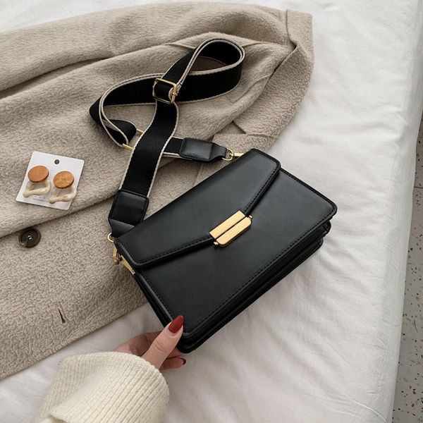 2019 new mini handbags women fashion ins ultra fire retro wide shoulder strap messenger bag purse simple style crossbody bags
2019 new mini handbags women fashion ins ultra fire retro wide shoulder strap messenger bag purse simple style crossbody bags