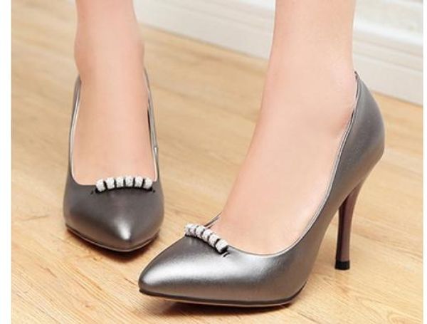2019 suede women's shoes in spring and autumn with new style high heel fine heel pointed end water drill @22, Black
2019 suede women's shoes in spring and autumn with new style high heel fine heel pointed end water drill @22, Black