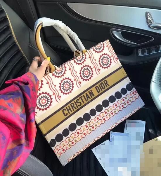 Новое поступление женская сумка сумка кошелек мода холст сумка через плечо женск
Новое поступление женская сумка сумка кошелек мода холст сумка через плечо женск