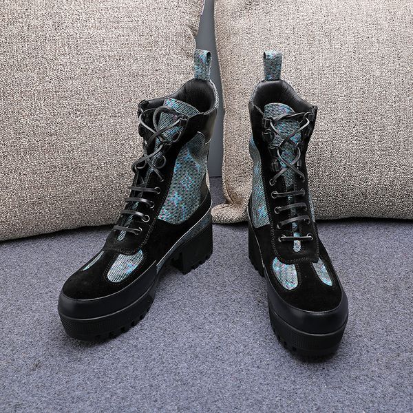 short boots female british wind 2019 new autumn single boots thick bottom with fashionable net red thick skinny boots handsome martin boot, Black
short boots female british wind 2019 new autumn single boots thick bottom with fashionable net red thick skinny boots handsome martin boot, Black