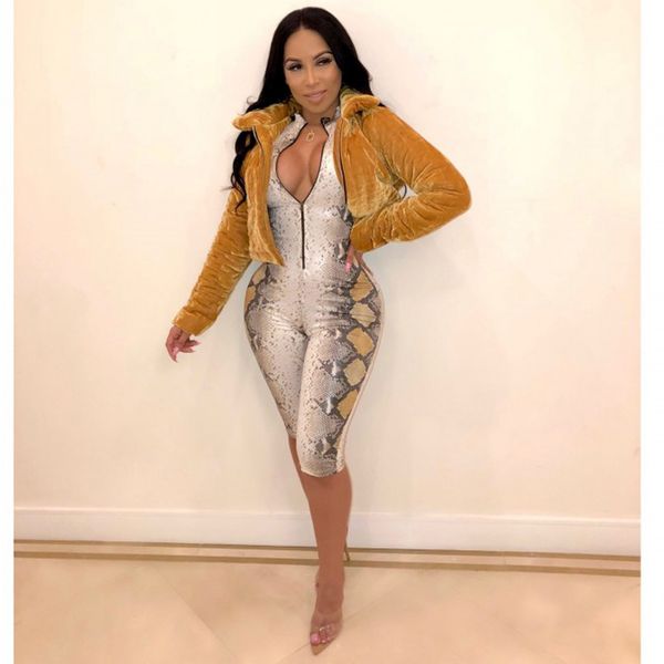 spring summer women jumpsuit snake print sleeveless zip v neck skinny bodysuit fashion playsuit plus size, Black;white
spring summer women jumpsuit snake print sleeveless zip v neck skinny bodysuit fashion playsuit plus size, Black;white