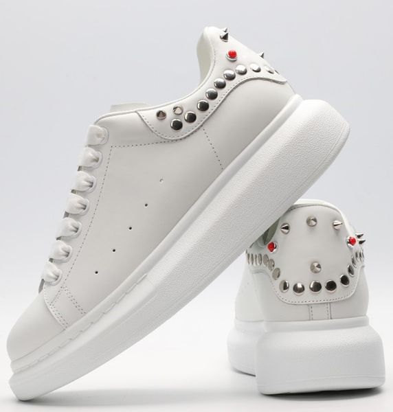 new luxury designer women's sneakers white stitching casual shoes classic fashion men and women casual sneakers, Black
new luxury designer women's sneakers white stitching casual shoes classic fashion men and women casual sneakers, Black