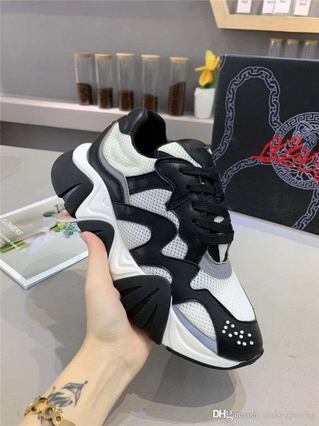 2019versace runway squalo mesh and leather men women runner snow leopard black white suede shoes sneakers medusanew with original box, Blue;gray
2019versace runway squalo mesh and leather men women runner snow leopard black white suede shoes sneakers medusanew with original box, Blue;gray
