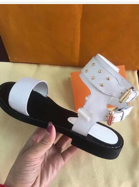 2022-caution branded sandal ankle wrap designer leather outsole perfect flat printed leather sandals, Black
2022-caution branded sandal ankle wrap designer leather outsole perfect flat printed leather sandals, Black