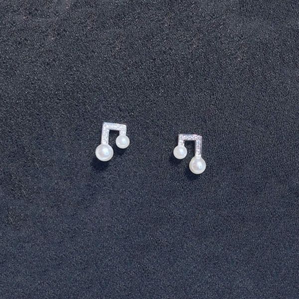 romantic music notes simulation pearl cubic zirconia stud earrings female charm jewelry girls brithday gift cute musical earring, Golden;silver
romantic music notes simulation pearl cubic zirconia stud earrings female charm jewelry girls brithday gift cute musical earring, Golden;silver