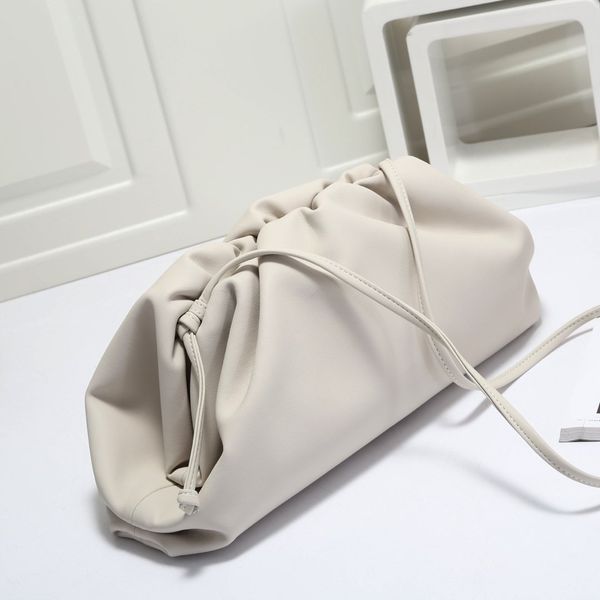 2020 designer luxury handbags purses the pouch soft calfskin ladies fashion clutch bag designer crossbody bag for women cloud bag 38cm
2020 designer luxury handbags purses the pouch soft calfskin ladies fashion clutch bag designer crossbody bag for women cloud bag 38cm