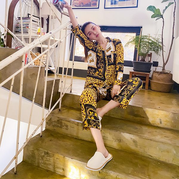 leopard print pajamas women ice silk long sleeve suit summer thin section simulation silk home clothes two piece pyjamas women, Black;red
leopard print pajamas women ice silk long sleeve suit summer thin section simulation silk home clothes two piece pyjamas women, Black;red