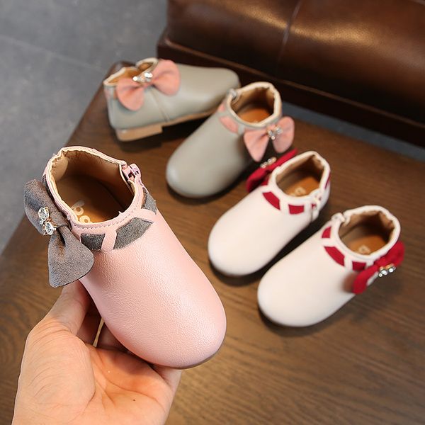 autumn 2019 children princess booties girls bow bright drill side zipper casual booties baby non-slip boots, Black;grey
autumn 2019 children princess booties girls bow bright drill side zipper casual booties baby non-slip boots, Black;grey