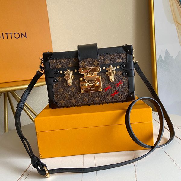 classic lady's handbag 7a high-end custom quality handbag fashion business casual style metal accessories with long shoulder strap
classic lady's handbag 7a high-end custom quality handbag fashion business casual style metal accessories with long shoulder strap