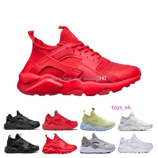 wholesale huarache 1 running shoes huaraches 4 men women sneakers ultra triple black white red breathable mesh size 36-45
wholesale huarache 1 running shoes huaraches 4 men women sneakers ultra triple black white red breathable mesh size 36-45