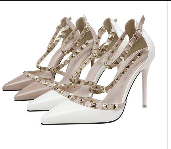 2019 luxury fashion jewelry designer women contracted club high heel with shallow mouth pointed rivet hollow out women's shoes 34-39, Black
2019 luxury fashion jewelry designer women contracted club high heel with shallow mouth pointed rivet hollow out women's shoes 34-39, Black