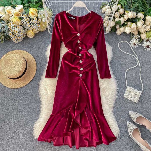 2020 новых женщин способа весной и осенью v-образным вырезом с длинным рукавом одежды бархата длинное платье, Black;gray
2020 новых женщин способа весной и осенью v-образным вырезом с длинным рукавом одежды бархата длинное платье, Black;gray