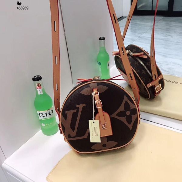 messenger bags hollow pu leather shoulder bag female crossbody vintage women bags purse women messenger bag female bags clutch coin wallet
messenger bags hollow pu leather shoulder bag female crossbody vintage women bags purse women messenger bag female bags clutch coin wallet