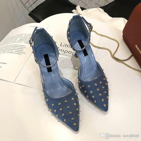 2019 new spring buckle riveting head hollow heels high heels pure color code number regular high-heeled sandals suitable professional, Black
2019 new spring buckle riveting head hollow heels high heels pure color code number regular high-heeled sandals suitable professional, Black