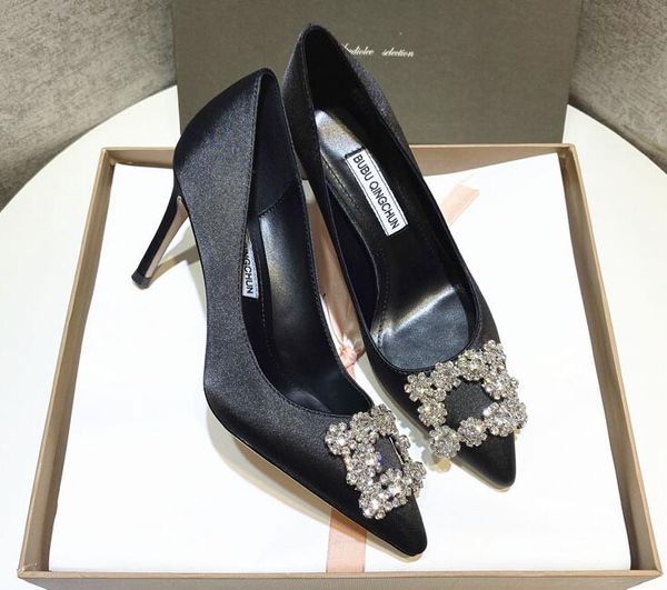 with box luxury women pumps party wedding dress shoes rhinestone square buckle black shallow mouth pointed toe fashion high heels shoes
with box luxury women pumps party wedding dress shoes rhinestone square buckle black shallow mouth pointed toe fashion high heels shoes