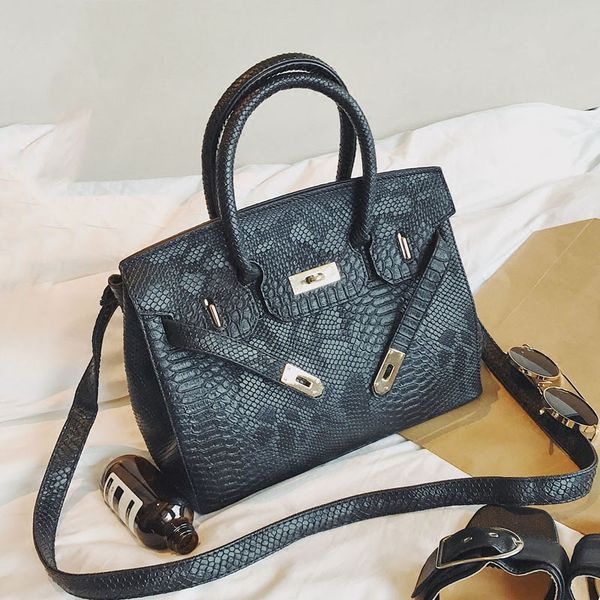 2019 luxury fashion snakeskin pattern leather fashion handbag platinum totes designer women bags sac a main 4 color
2019 luxury fashion snakeskin pattern leather fashion handbag platinum totes designer women bags sac a main 4 color