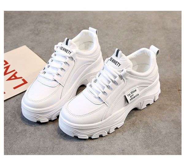 2020 womens sports and leisure shoes non slip rubber sole fashion runing shoes soft soles black/gray/white sizes 35-40 a112
2020 womens sports and leisure shoes non slip rubber sole fashion runing shoes soft soles black/gray/white sizes 35-40 a112
